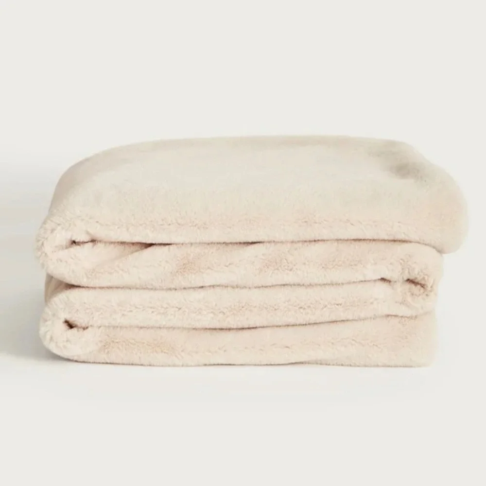 UnHide Lil Marsh Blanket Faux Fur Beigebear Beige 50